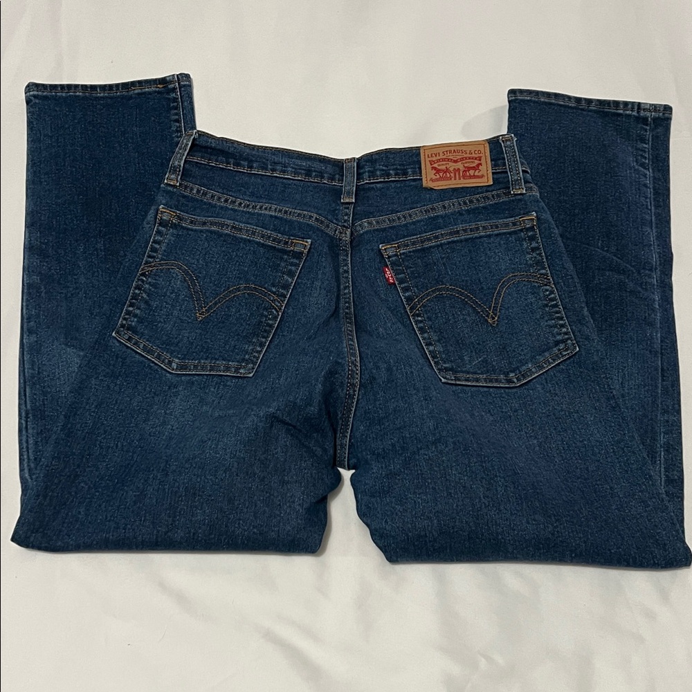 Levi’s Wedgie Straight Button Fly Jeans - Picture 2 of 6